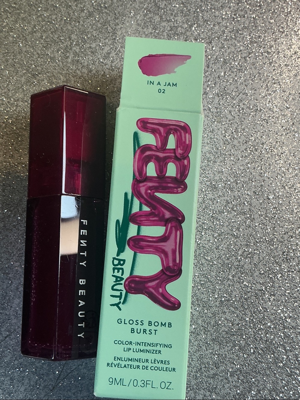 Fenty Beauty Gloss Bomb Burst Lip Luminizer - In A Jam (Deep Berry)